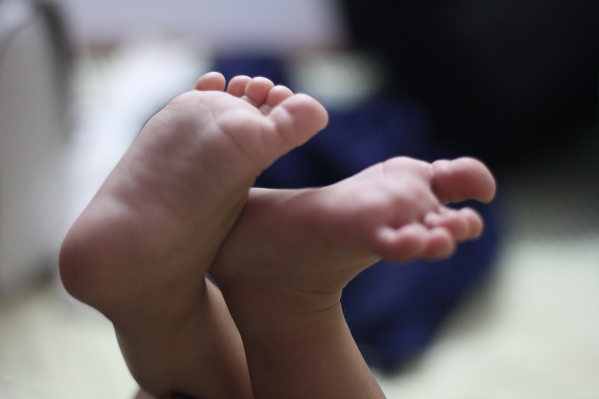 baby-feet-bolton-midwife-centre